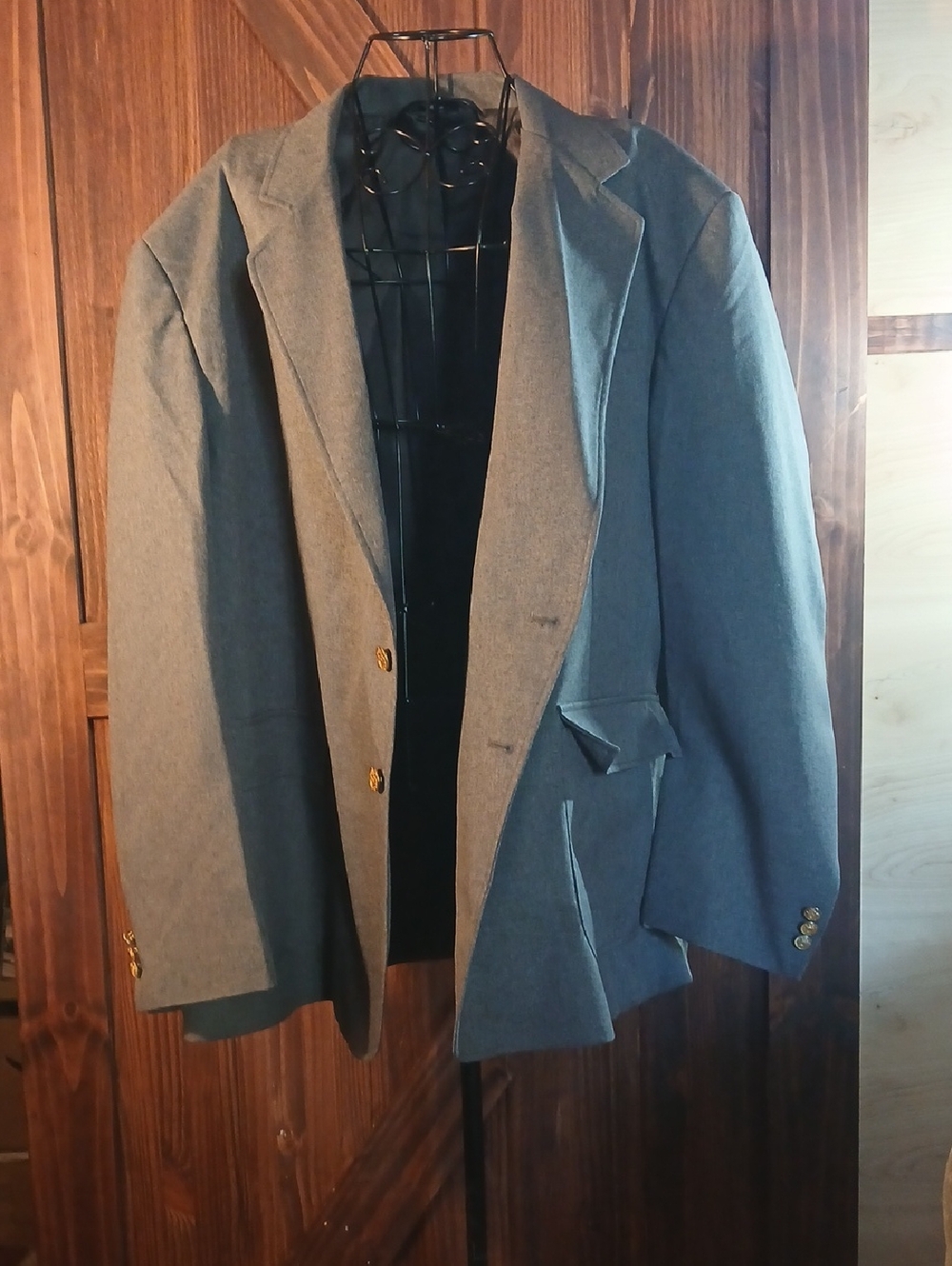 Classic Men's Gray Blazer with Gold Buttons